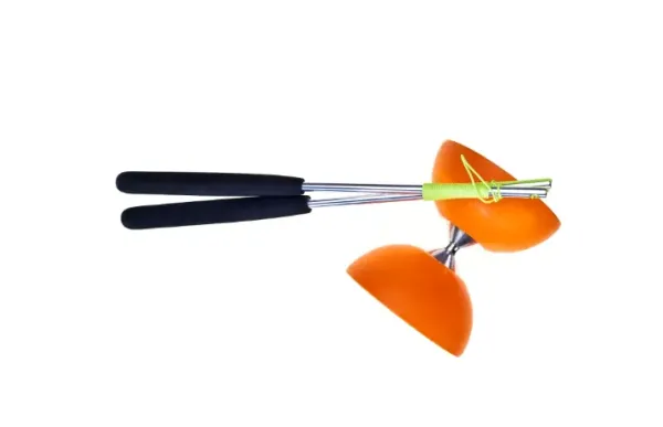 Diabolo oranje met aluminium stokken - 105 mm doorsnede